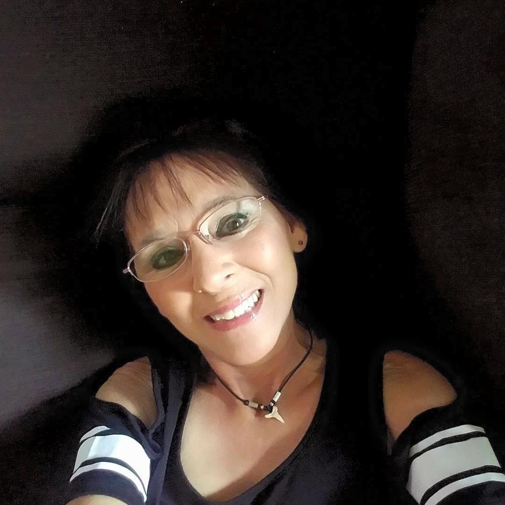 Meet your Posher, Debbie